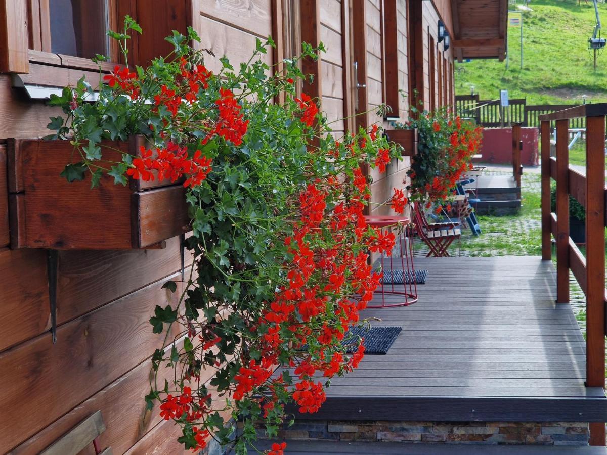 Sport-Hotel Sibenicni Vrch Mnichovice Exterior foto