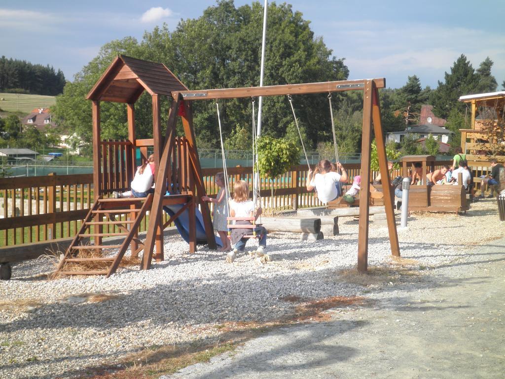 Sport-Hotel Sibenicni Vrch Mnichovice Exterior foto