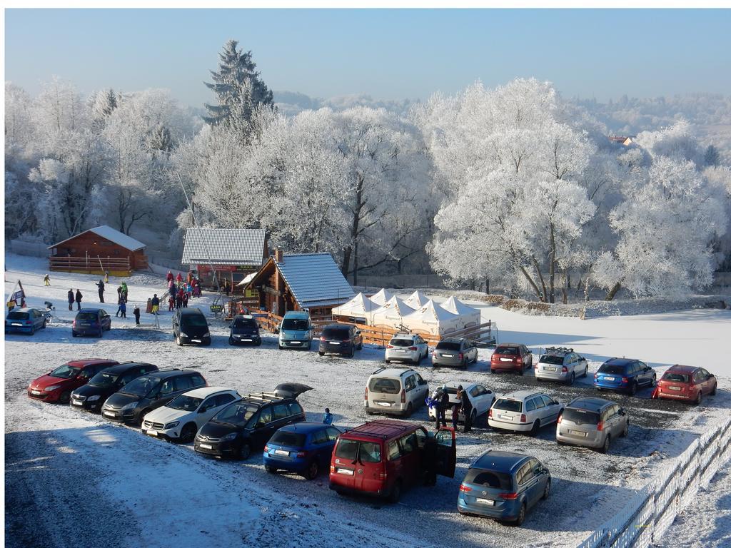 Sport-Hotel Sibenicni Vrch Mnichovice Exterior foto