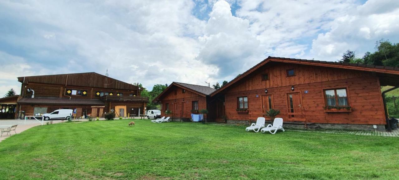 Sport-Hotel Sibenicni Vrch Mnichovice Exterior foto